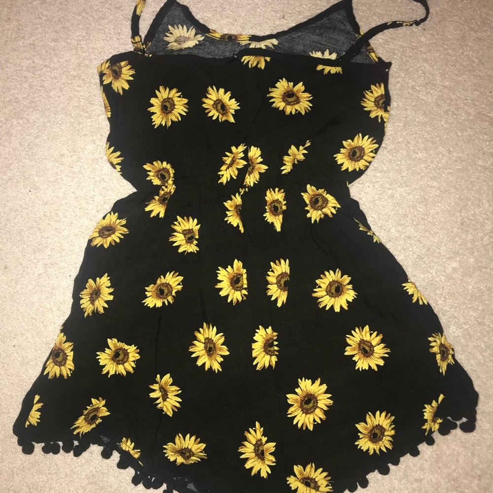 Sunflower Romper with poms - like new